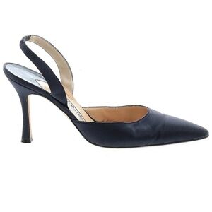 Manolo Blahnik Carolyne Pumps